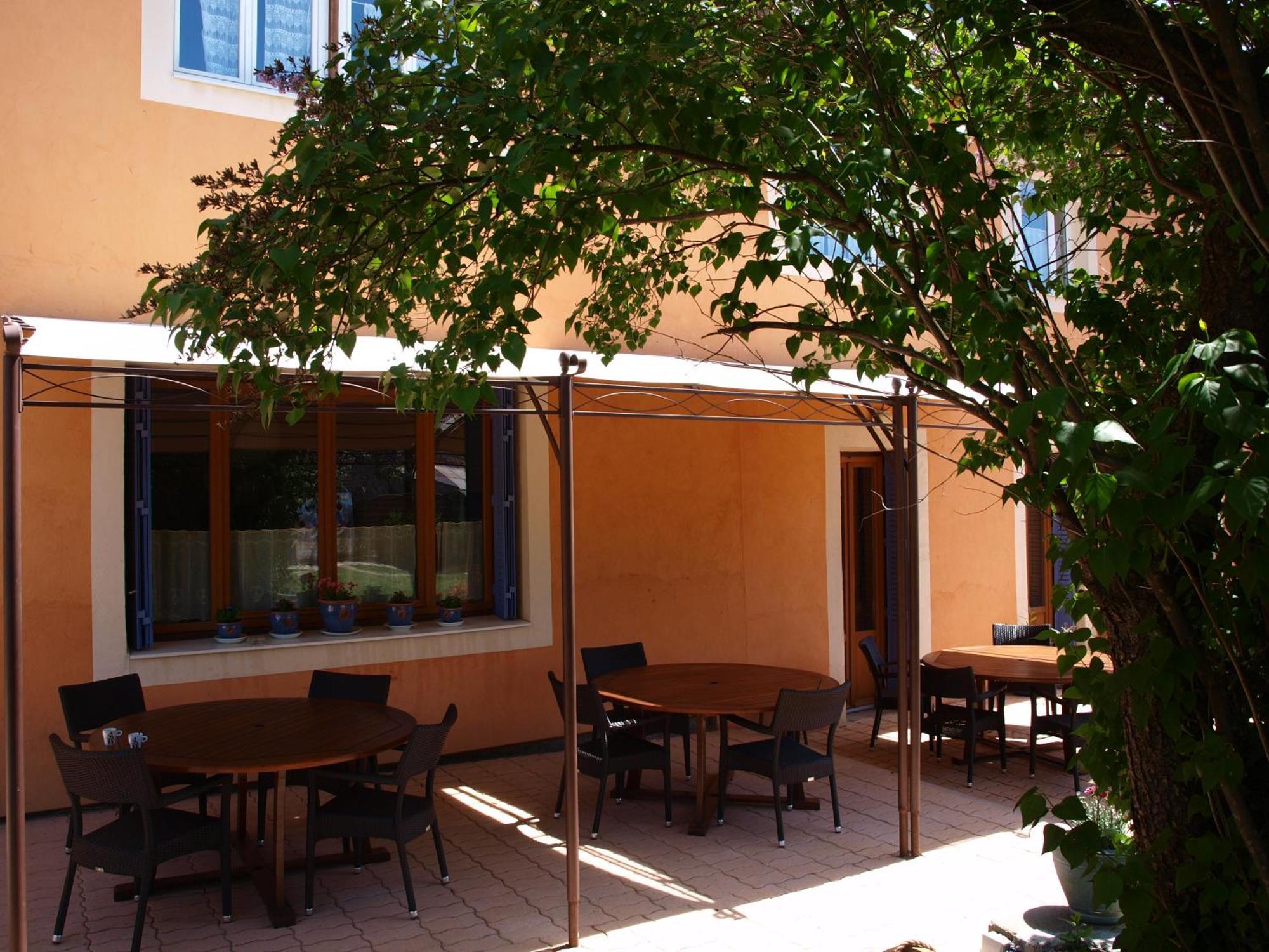 Auberge De L'Echauguette Mont-Dauphin Buitenkant foto