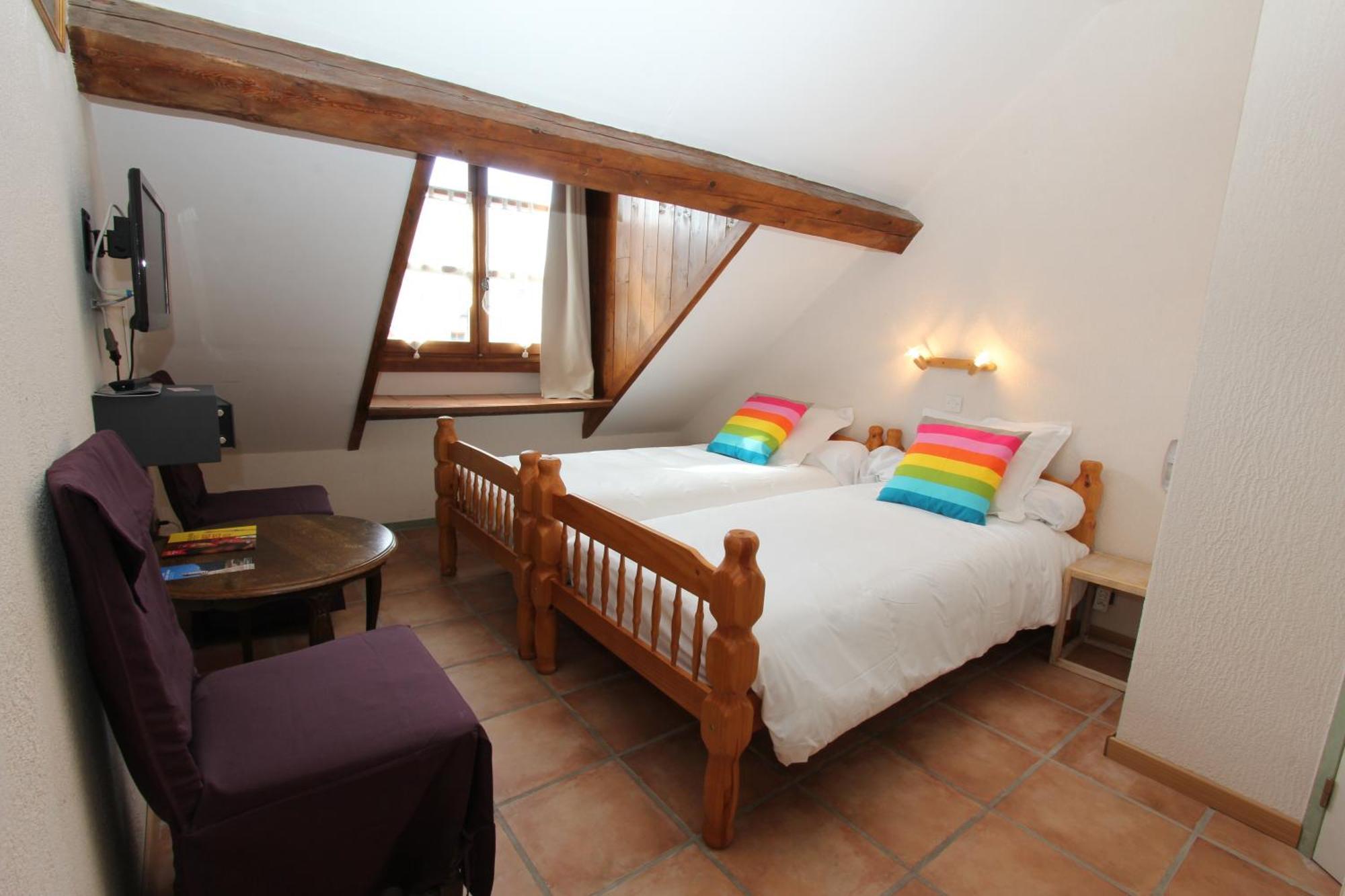 Auberge De L'Echauguette Mont-Dauphin Kamer foto